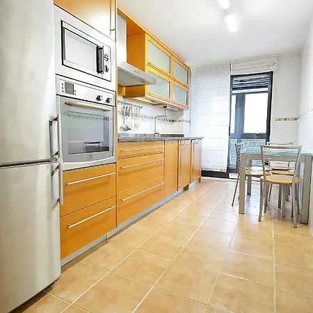 Galihost - Piso Con Parking En Pleno Centro De *