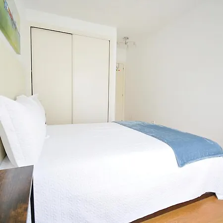 Galihost - Piso Con Parking En Pleno Centro De Apartment